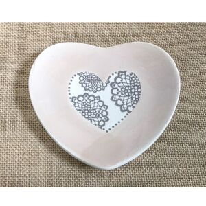 Cracker Barrel Lace Doily Light Peach Heart Trinket Dish Cottage Grandma Core